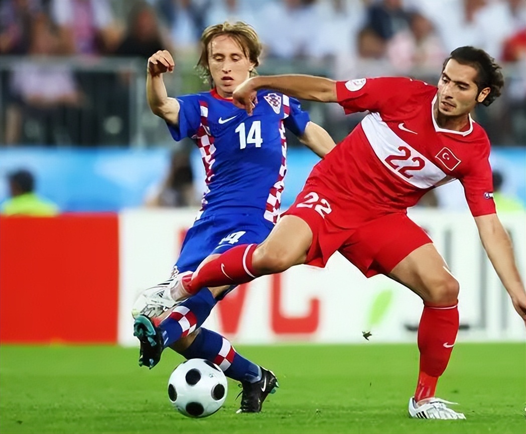 克罗地亚惜败西班牙，止步欧洲联赛半决赛的简单介绍