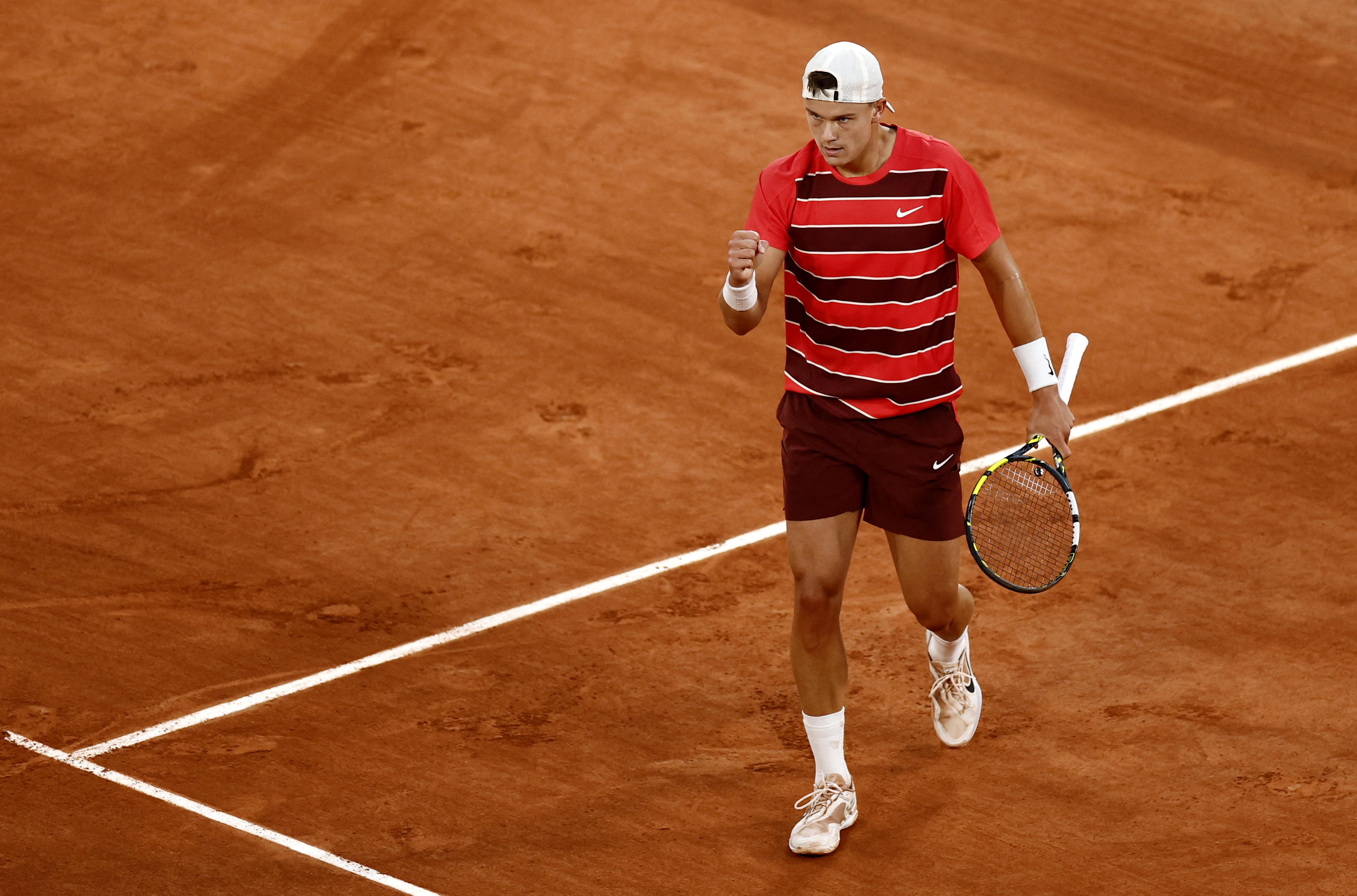 荷兰选手在网球比赛中夺得金牌