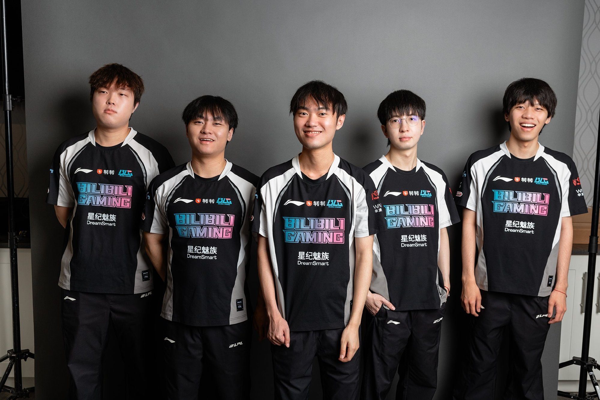 关于GEN碾压G2，Perkz打出惊人五杀峡谷大战半决赛，成为赛场最大亮点的信息