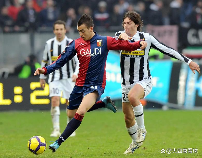 热那亚球队备战新赛季，教练组注重战术布置