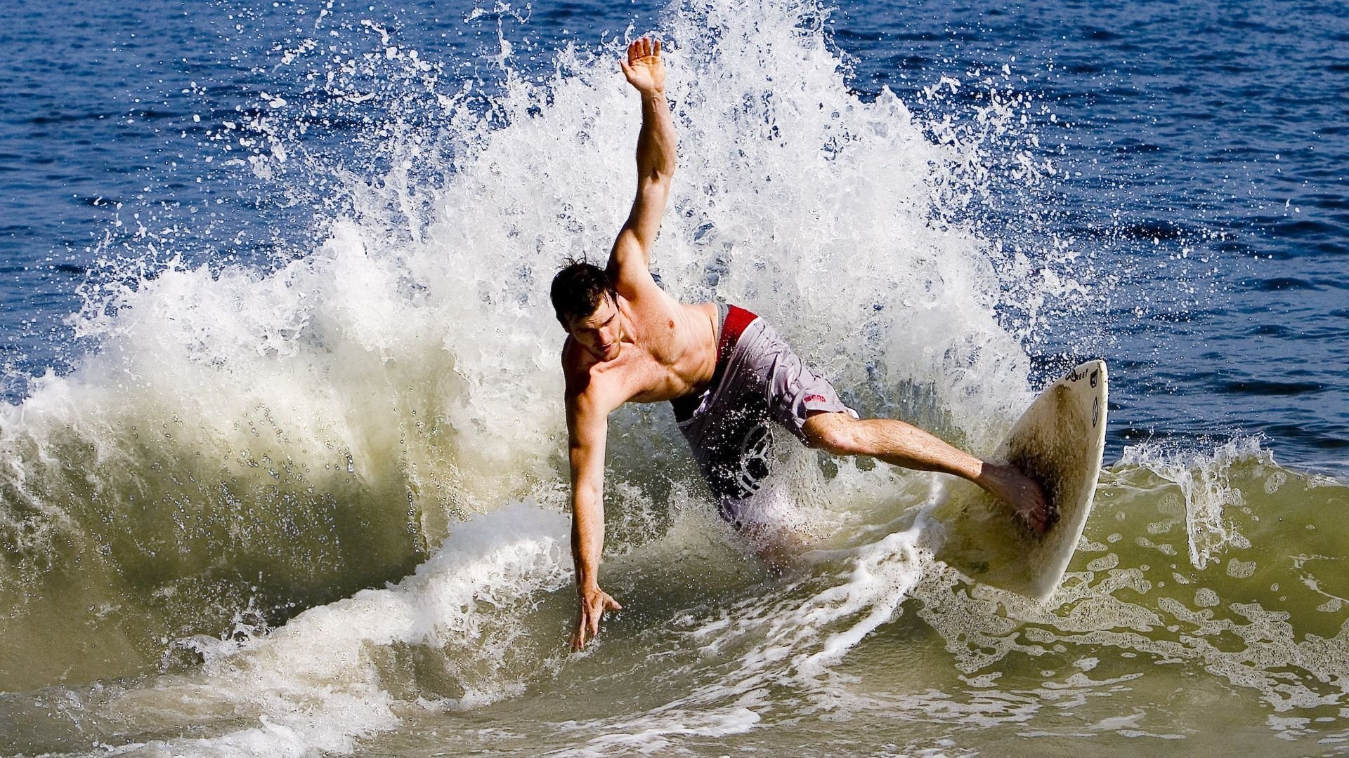 暗夜独舞，伦纳德在季后赛的沉默风暴