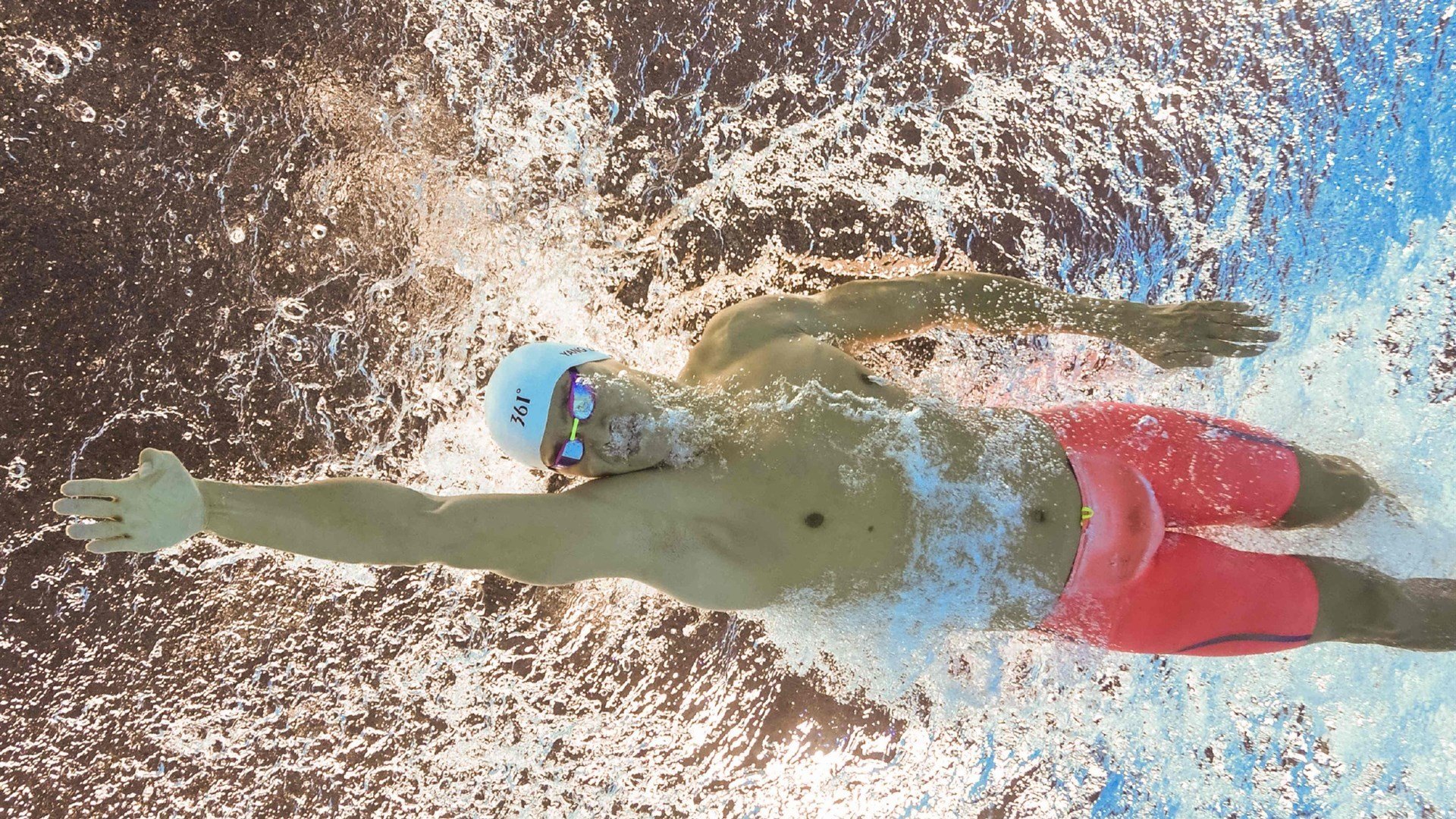 北欧风暴席卷圣马梅斯，拉亚节奏魔法下的挪威式完胜